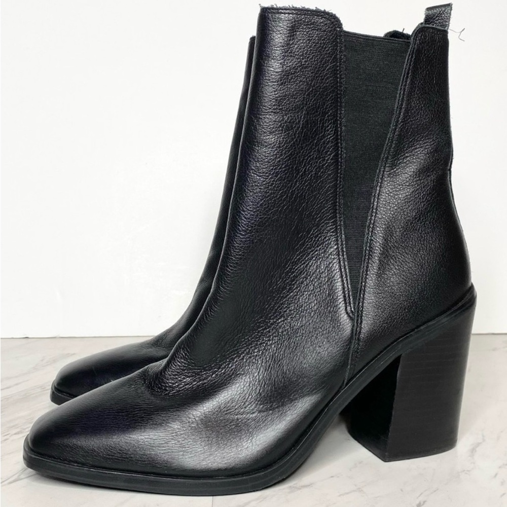 Marc Fisher Kristie Black Leather Heeled Booties 9 1/2 M